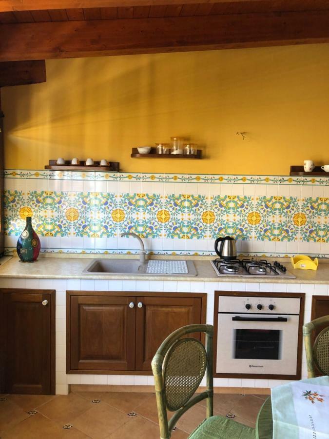 Casa Nonna Maria Leilighet Trappeto  Eksteriør bilde